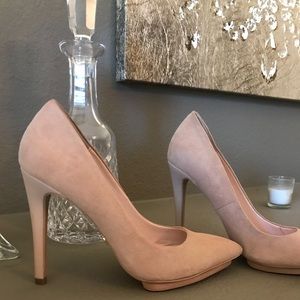 Victoria’s Secret nude pumps, never worn